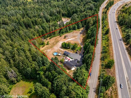 3840 Small Rd, Courtenay, BC, V9N3Z8 | Card Image