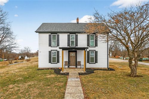 207 2nd St E, Camden Point, MO, 64018-9093 | Card Image