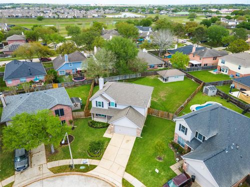 207 Fox Springs Ct, Dickinson, TX, 77539-3940 | Card Image