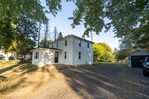 15904 Manning Rd, Ingleside, ON, K0C1M0 | Card Image