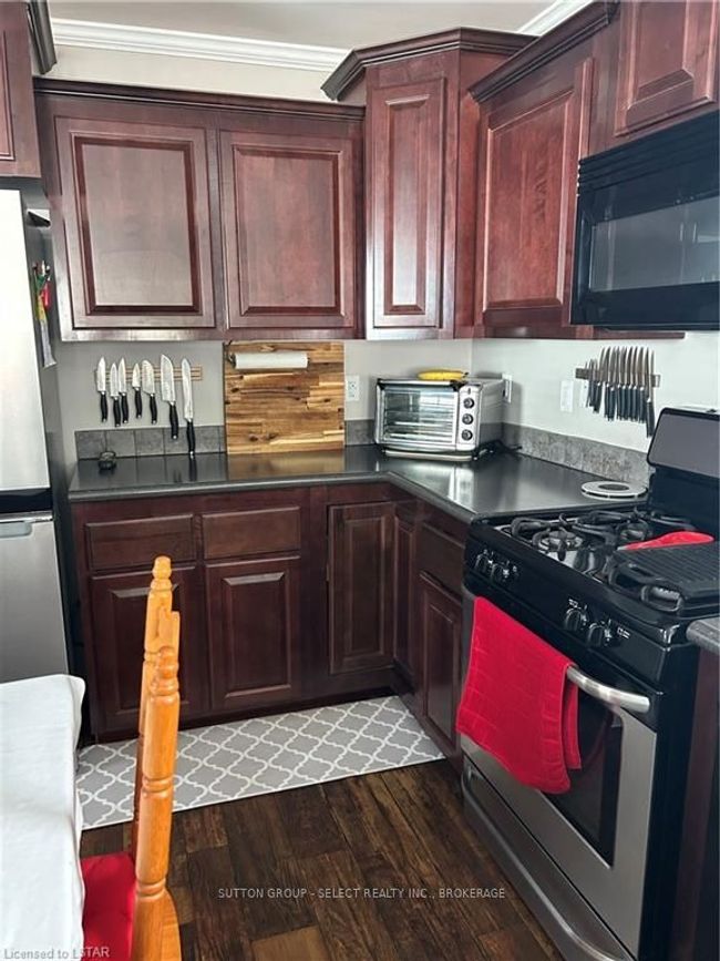 13 Sutton Dr, House other with 2 bedrooms, 0 bathrooms and 1 parking in Goderich ON | Image 9