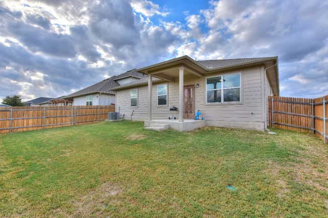 Rear View of Home | Image 30