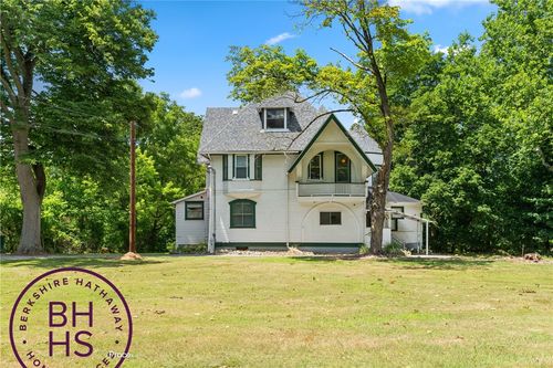 apt-2-727 W Beaver St, Zelienople, PA, 16063-1832 | Card Image