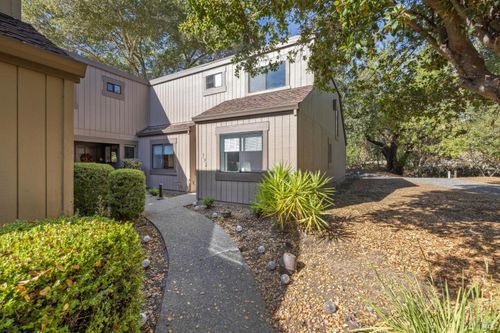106 Indian Way, Novato, CA, 94949 | Card Image