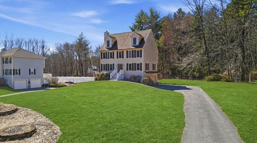 12 Hammond Farm Rd, Haverhill, MA, 01832-1090 | Card Image