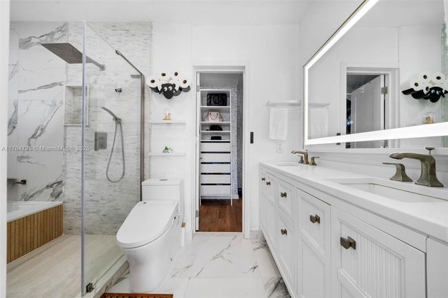 7770 Hawthorne Ave, House other with 4 bedrooms, 3 bathrooms and null parking in Miami Beach FL | Image 26