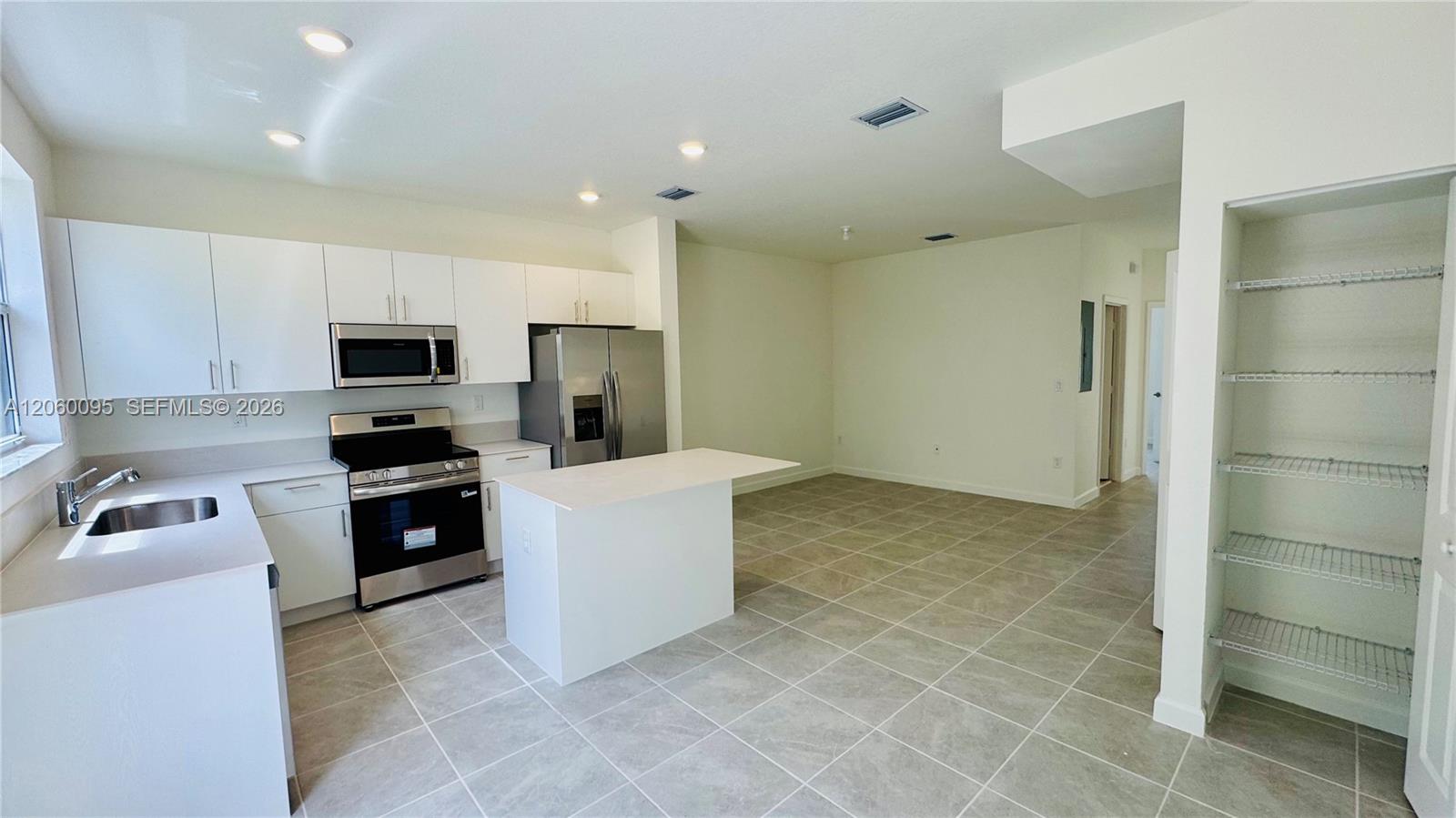 Residential Lease in Homestead 5