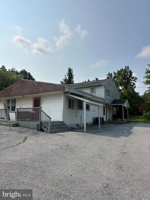 b-2700 E Harrisburg Pike, MIDDLETOWN, PA, 17057-3946 | Card Image