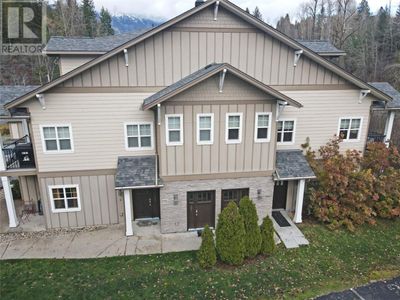 204 - 2001 Perrier Rd, Townhouse with 3 bedrooms, 2 bathrooms and null parking in Nelson BC | Image 1