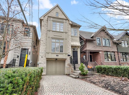 39 Gormley Ave, Toronto, ON, M4V1Y9 | Card Image