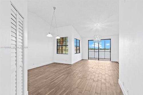16-15569 Miami Lakeway N, Miami Lakes, FL, 33014-5587 | Card Image
