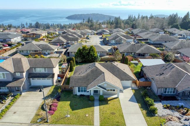 6257 Kevins Rd, House other with 3 bedrooms, 2 bathrooms and 4 parking in Sechelt BC | Image 6