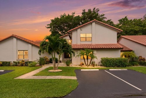 660 Deer Creek Edgewater Dr, Deerfield Beach, FL, 33442-8430 | Card Image