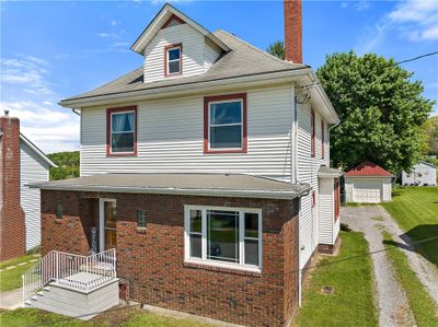 421 Van Buren St, House other with 4 bedrooms, 1 bathrooms and 1 parking in Evans City Boro PA | Image 2