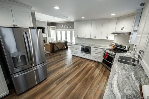 18733 W Lake Terrace Dr, Baton Rouge, LA, 70817-7586 | Card Image