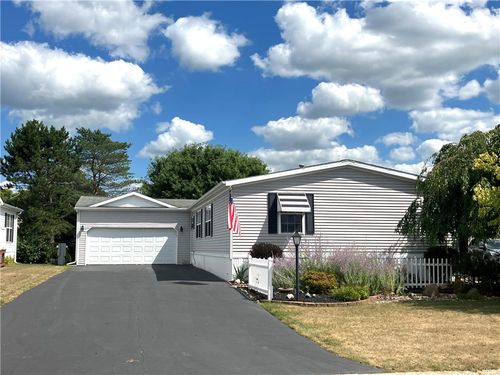 6381 Roberts Dr, Victor, NY, 14564-9216 | Card Image