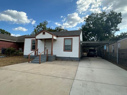 2720 Burchill Rd, Fort Worth, TX, 76105-3011 | Card Image
