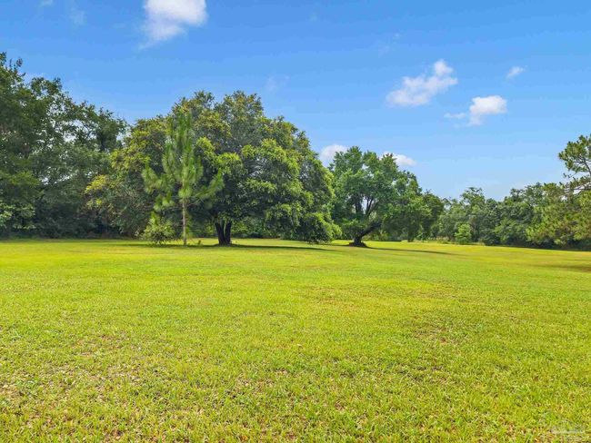 6640 Frank Reeder Rd, House other with 3 bedrooms, 2 bathrooms and 1 parking in Pensacola FL | Image 16