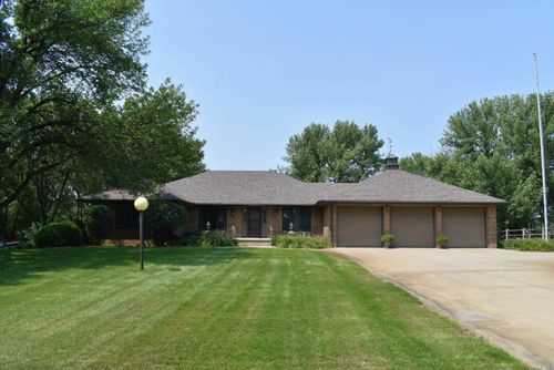 4401 Old Lakeport Rd, Sioux City, IA, 51106-9664 | Card Image