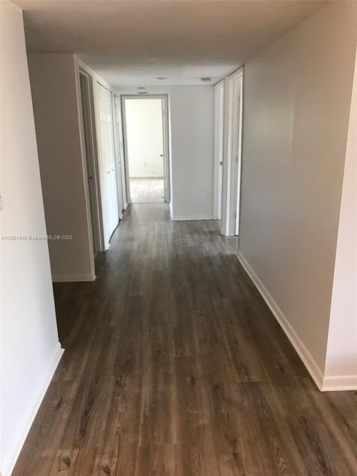 401cw-8811 Sw 132nd Pl, Miami, FL, 33186-1792 | Card Image