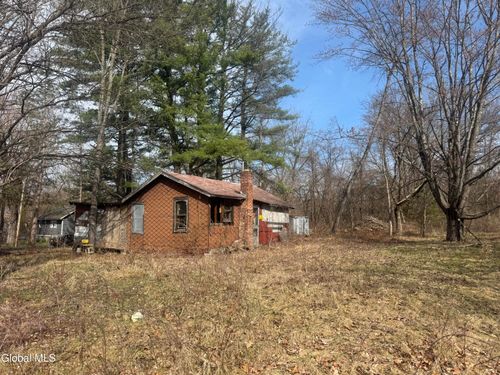 18 Sunset Dr, Selkirk, NY, 12158-1727 | Card Image