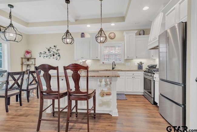 1216 Cobblestone Ct, House other with 3 bedrooms, 2 bathrooms and null parking in Carthage TX | Image 10