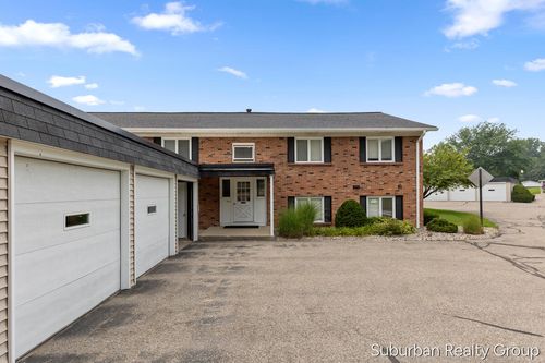 230 S State St, Zeeland, MI, 49464-1687 | Card Image