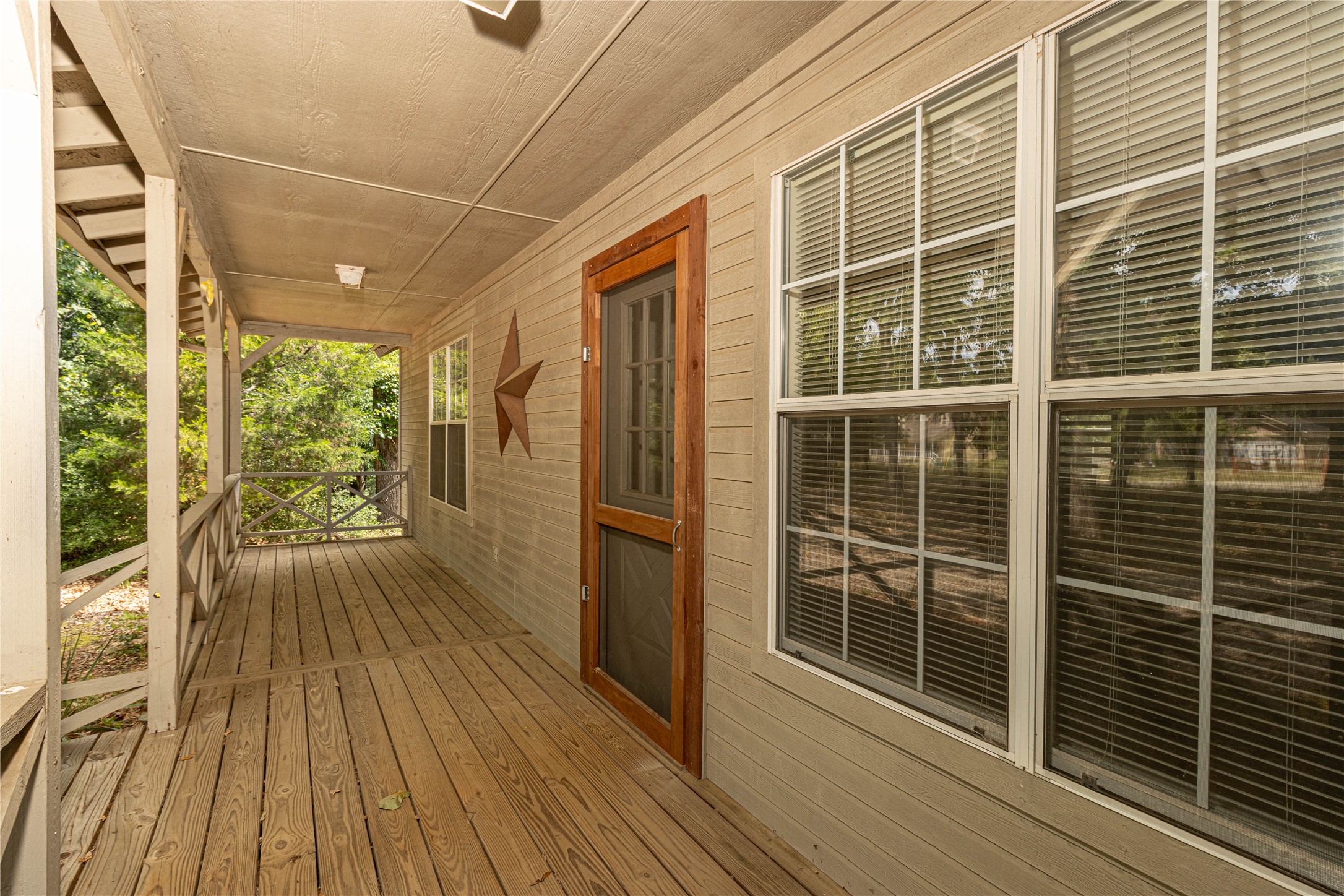 Residential in Holly Lake Ranch 2