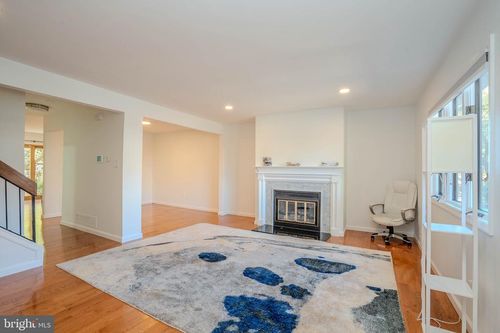 5 Balamor Ln, Ewing, NJ, 08628-2233 | Card Image