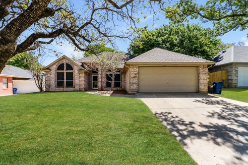 665 Cardinal Ridge Rd, Burleson, TX, 76028-6206 | Card Image