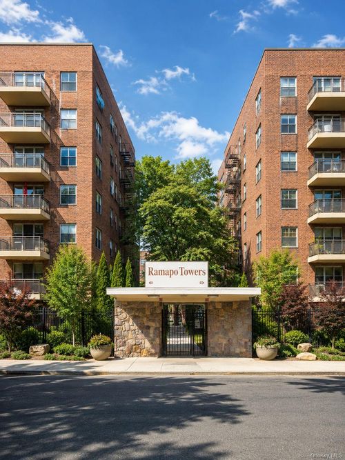 1j-30 S Cole Avenue, Ramapo, NY, 10977 | Card Image