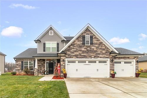 2484 Mossy Meadow Trl, Kernersville, NC, 27284-4085 | Card Image
