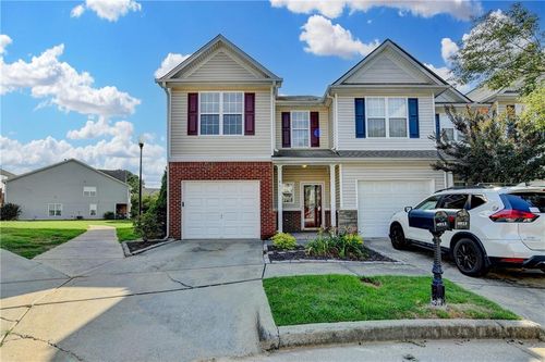 4913 Vireo Dr, Flowery Branch, GA, 30542-3395 | Card Image