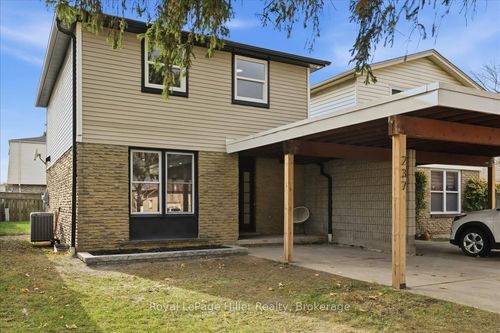 {{alt}} | Card Image