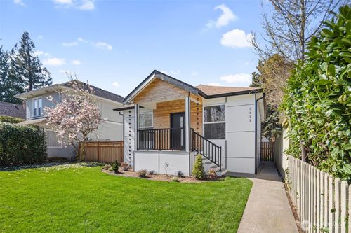 1-1622 Hoyt Ave, Everett, WA, 98201-2012 | Card Image