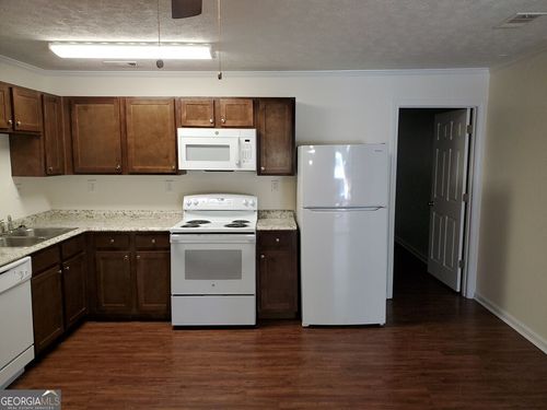 apt-4-320 Coney St, Dublin, GA, 31021-4055 | Card Image