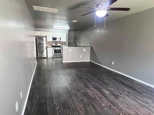 2165 Buena Vida Lane, Edmond, OK, 73013 | Card Image