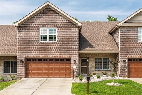 402 Chambers Dr, Washington, PA, 15301-1480 | Card Image
