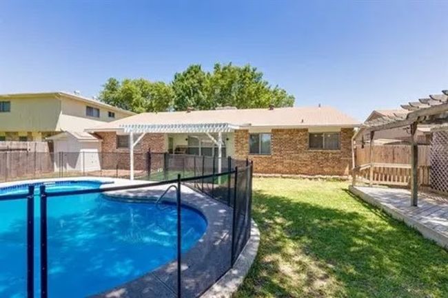 not currently installed, but owners are leaving the pool fence. | Image 34