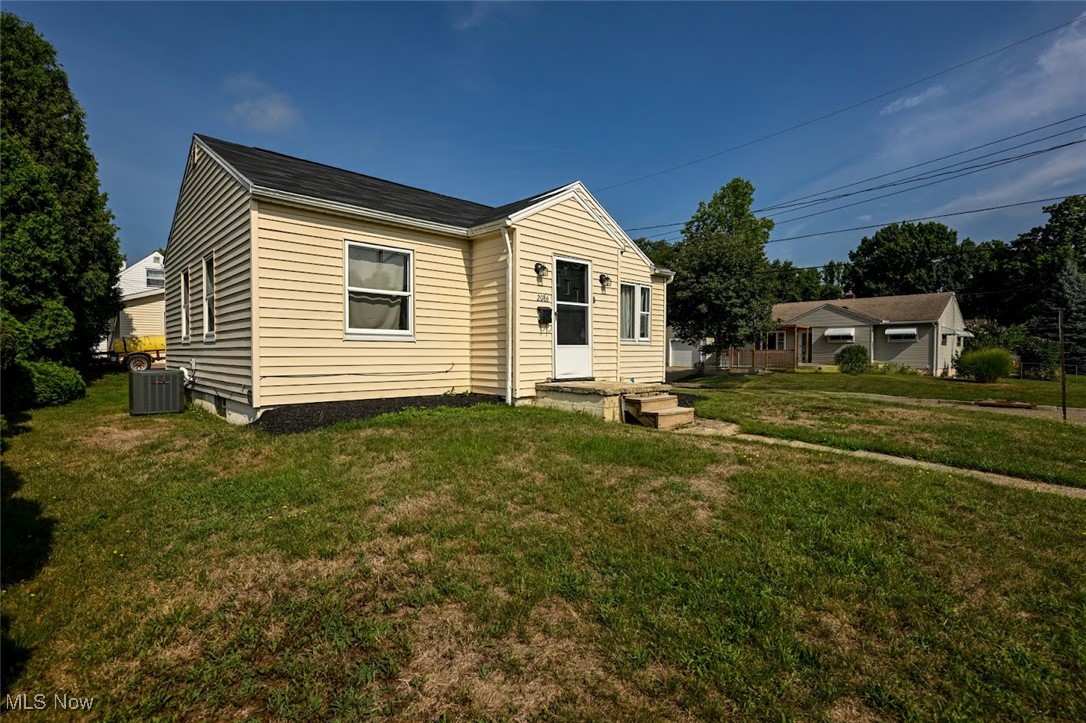 Sycamore St, Akron, OH 44301