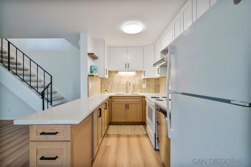 13890 Via Rimini, San Diego, CA, 92129-2056 | Card Image