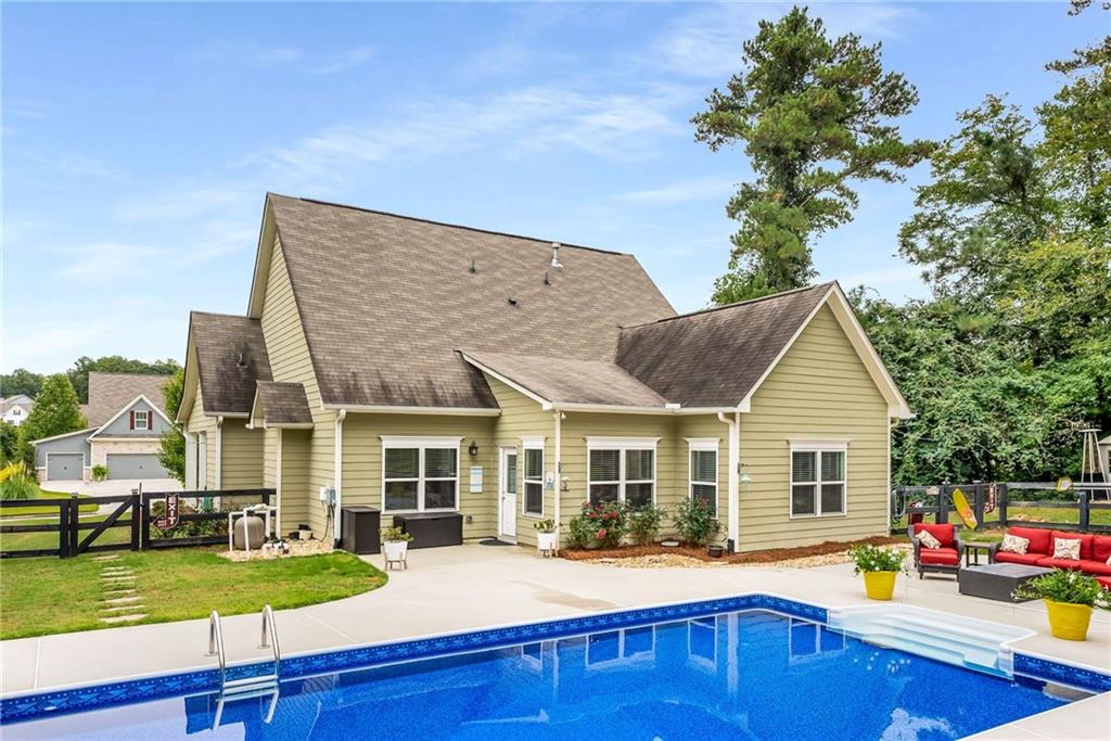 Azalea Lakes Ct, Dallas, GA 30157