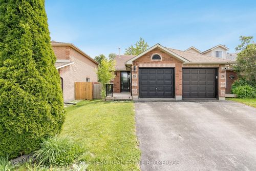 19 Seymour Cres, Barrie, ON, L4N8N4 | Card Image
