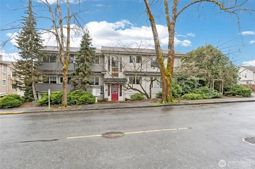 apt-204-12567 35th Ave Ne, Seattle, WA, 98125-4564 | Card Image