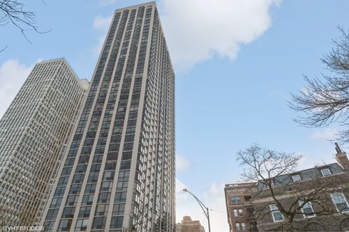 3506-2650 Lakeview Ave, Chicago, IL, 60614-1873 | Card Image