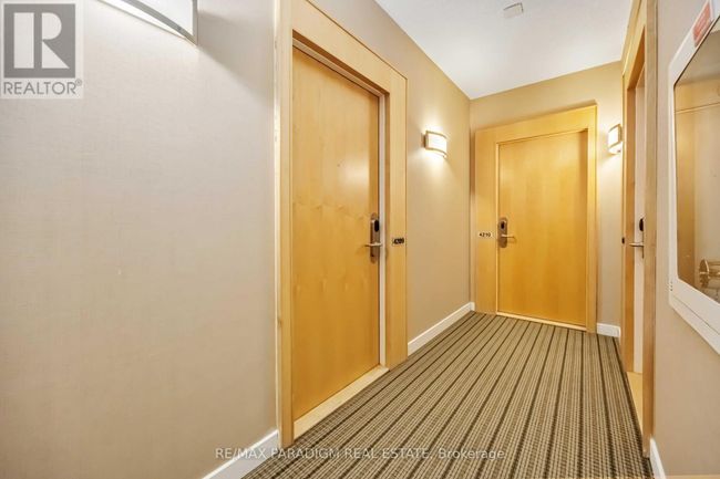 4209 - 55 Bremner Blvd, Condo with 1 bedrooms, 1 bathrooms and null parking in Toronto ON | Image 4