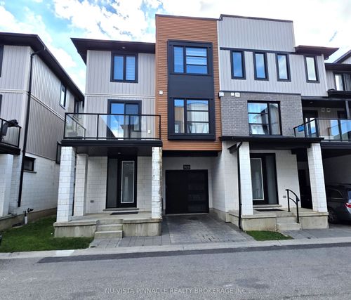 923 Georgetown Dr, London, ON, N6H0J7 | Card Image