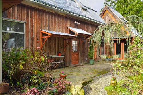 241 Little Mountain Rd, Salt Spring Island, BC, V8K2L4 | Card Image