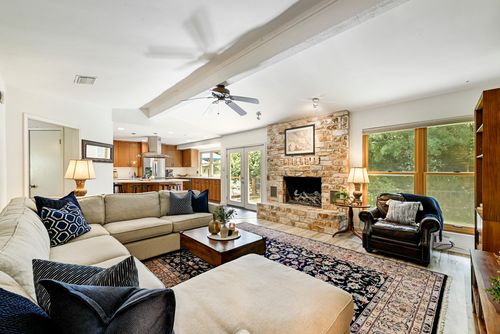 1905 Stoneridge Rd, Austin, TX, 78746-7816 | Card Image