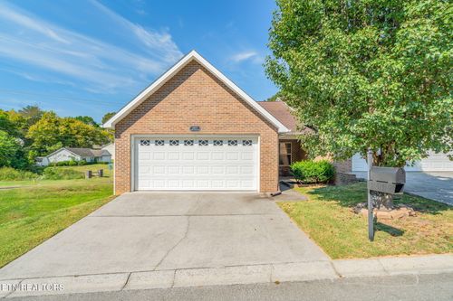 4415 Avery Village Way, Knoxville, TN, 37921-5248 | Card Image